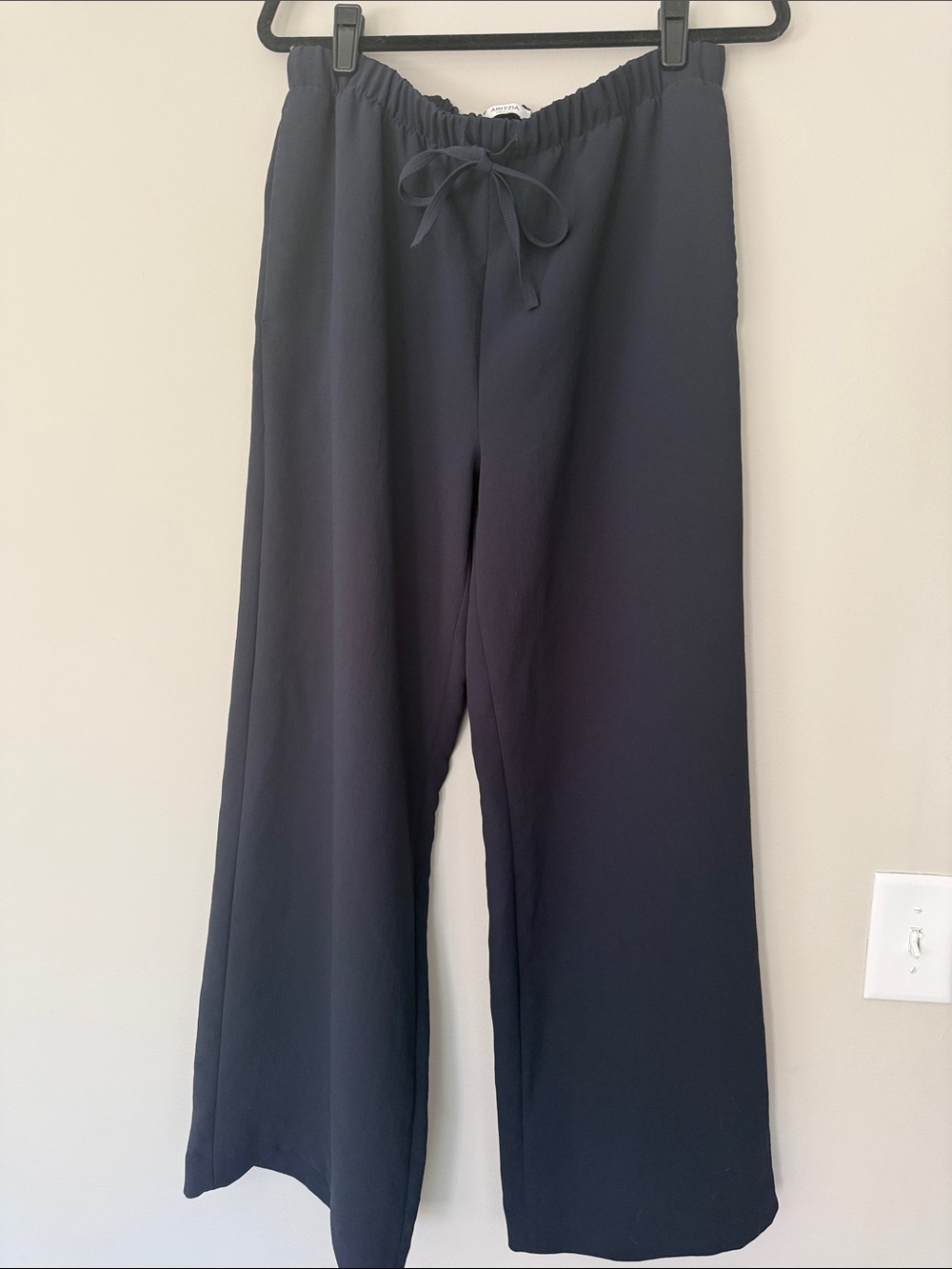 Aritzia Crepette - The Lodge Pant